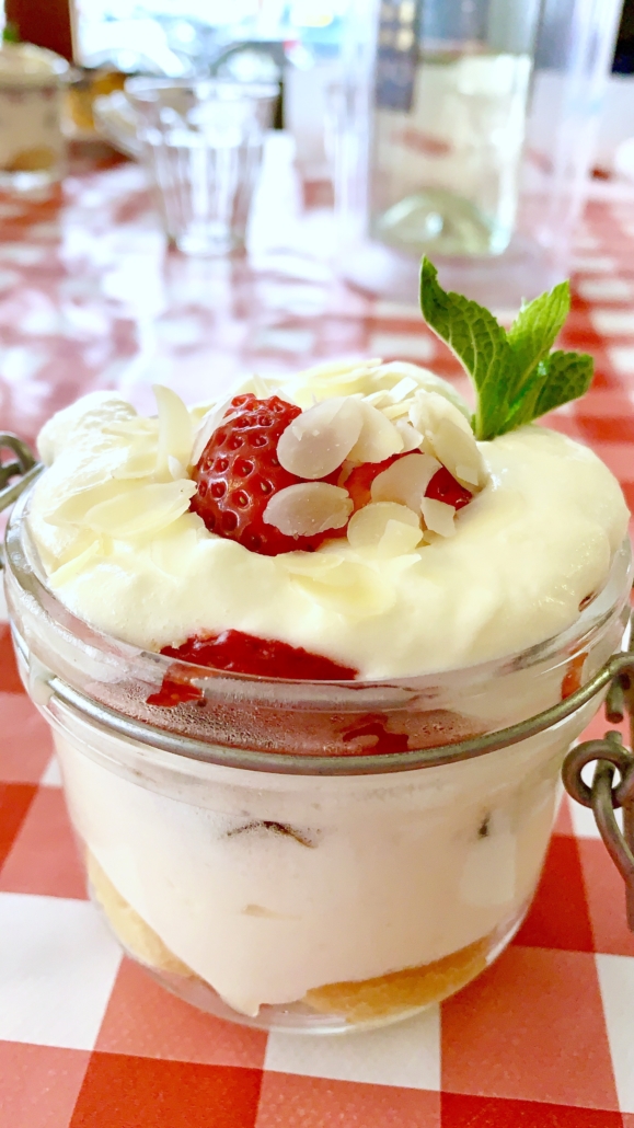 strawberry and limoncello tiramisù