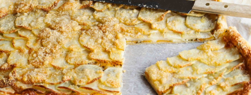 Savoury pie with squash and potatoes